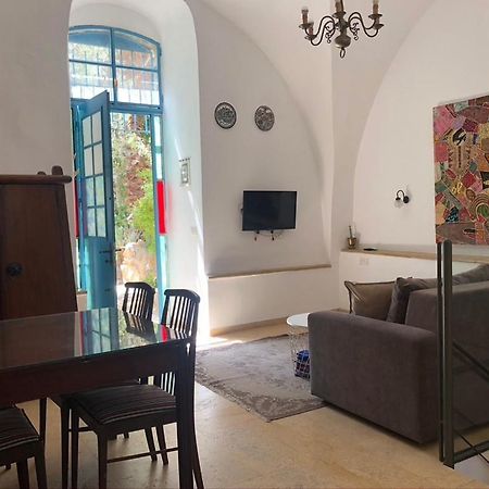 One Bedroom Stone Apartment Йерусалим Екстериор снимка
