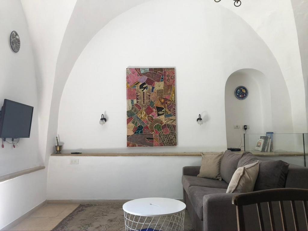 One Bedroom Stone Apartment Йерусалим Екстериор снимка