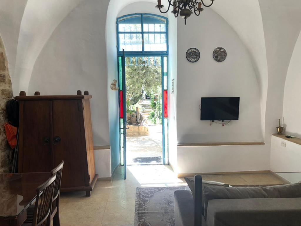 One Bedroom Stone Apartment Йерусалим Екстериор снимка